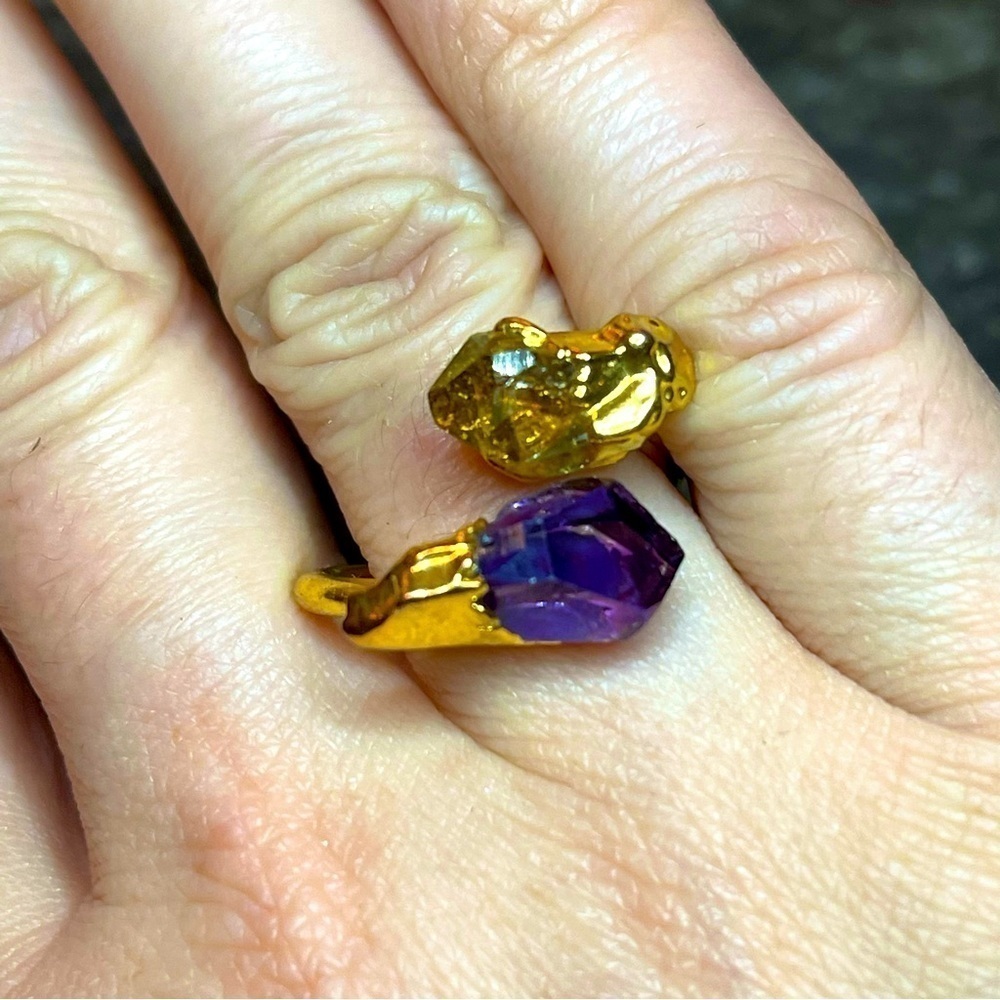 Hand Crafted Boho Faux Glass Amethyst & Citrine Nugget Ring W/Gold Tone Band 7.5